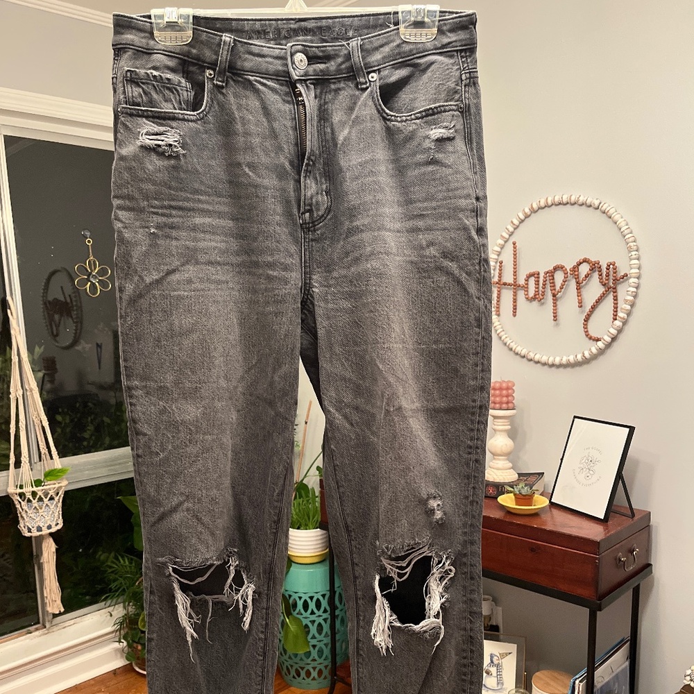 Black distressed jeans